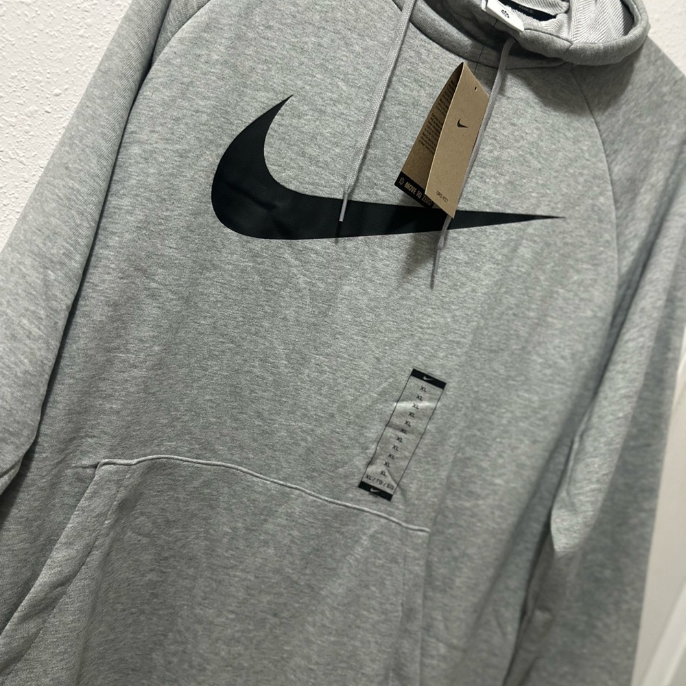 Nike Heather Gray Sweatshirt with Black Swoosh Mens Size XL, Brand New with Tag